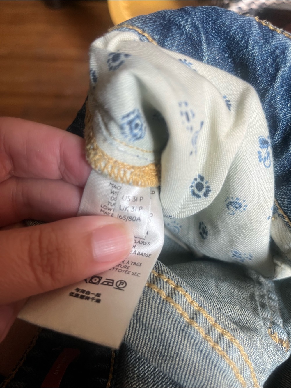 Anthropologie Pilcro The Borrowed Patchwork Bandana Boyfriend Jeans Size 31P - Picture 7 of 7